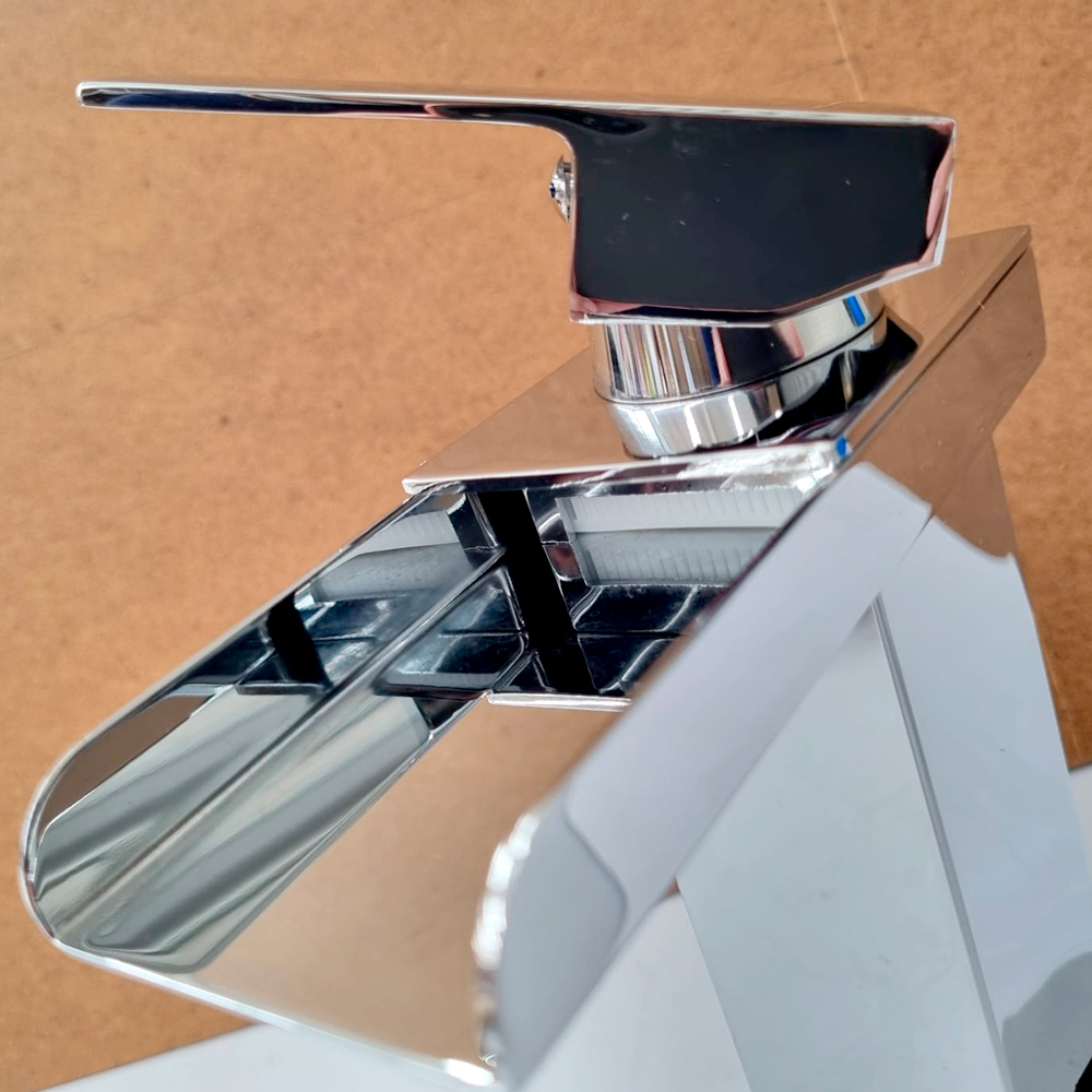 Grifo para lavabo en cascada FA-7681