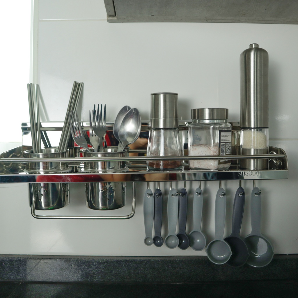 Estante de cocina con 3 vasos y 12 ganchos