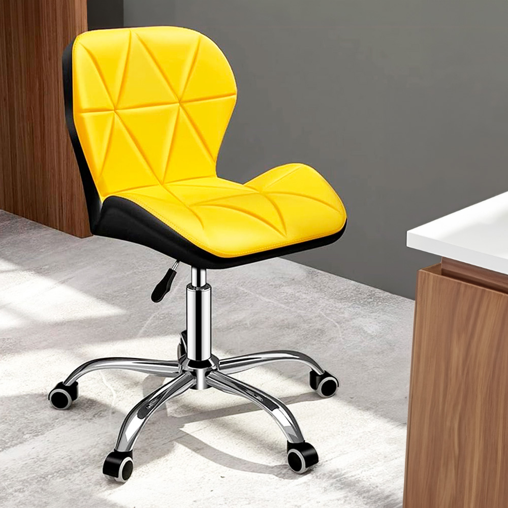 4 Sillas para oficina con respaldo geométrico Amarillo